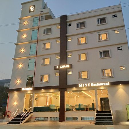 Hotel Janas Tirupati Bagian luar foto