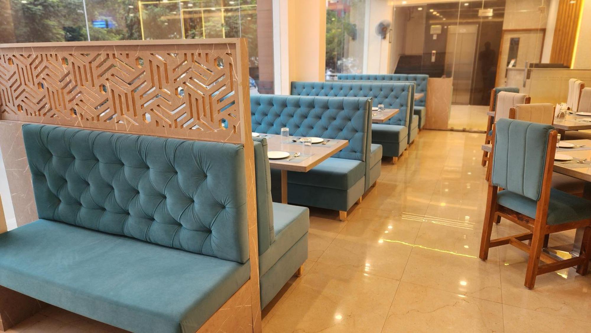 Hotel Janas Tirupati Bagian luar foto