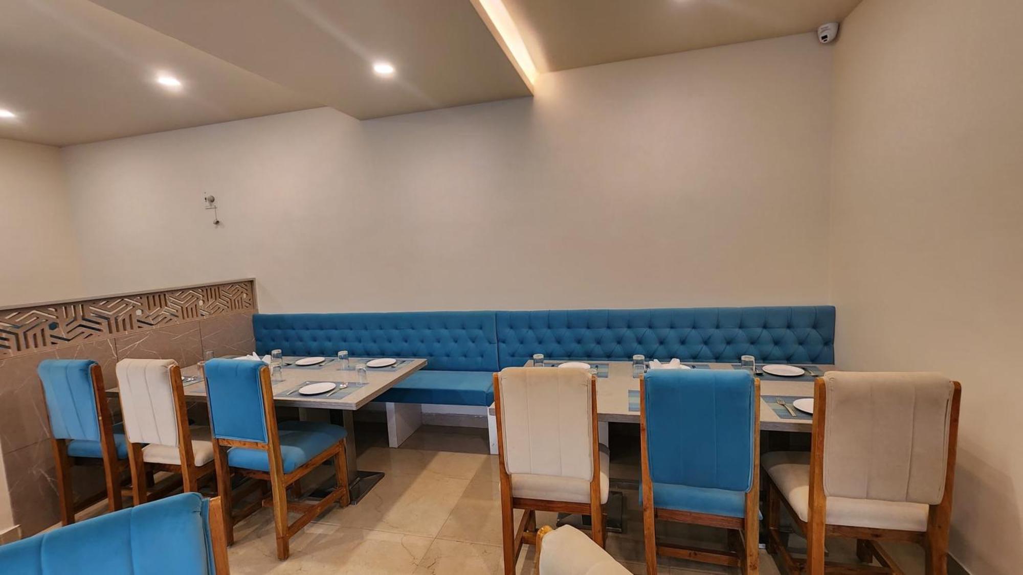 Hotel Janas Tirupati Bagian luar foto